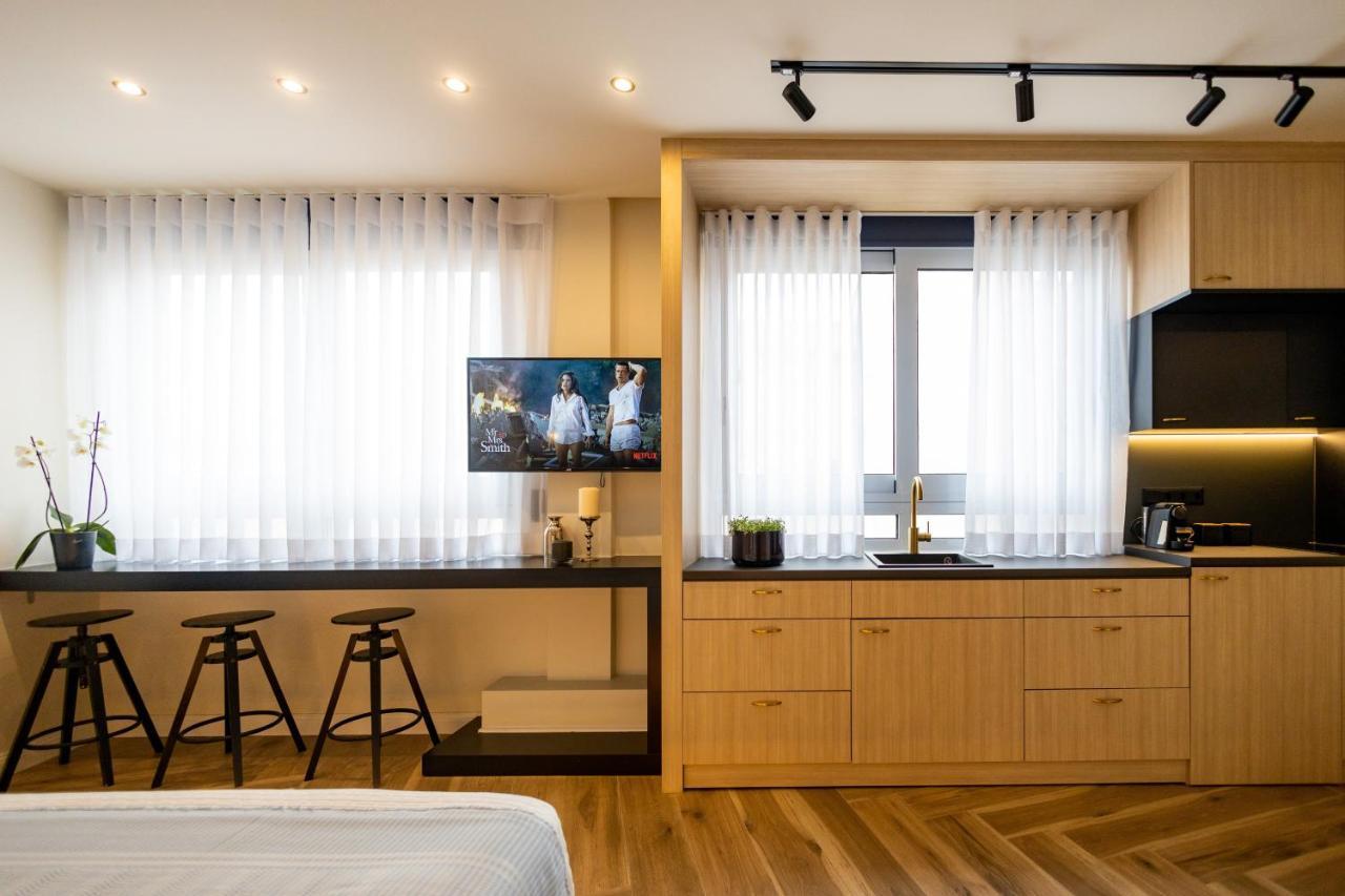 Triple A - Prime Location - Between Monastiraki & Syntagma Square-Free Parking! เอเธนส์ ภายนอก รูปภาพ