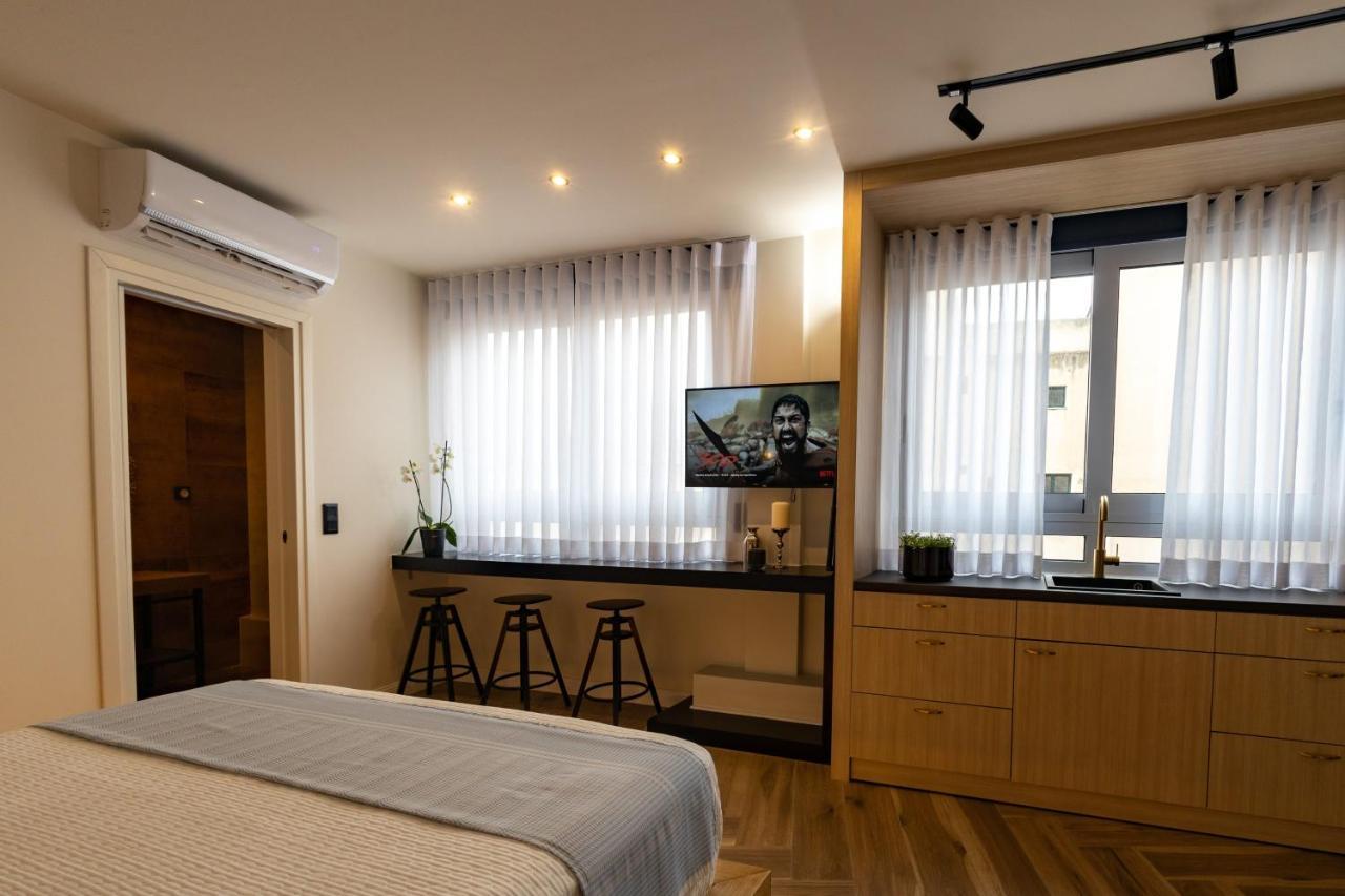 Triple A - Prime Location - Between Monastiraki & Syntagma Square-Free Parking! เอเธนส์ ภายนอก รูปภาพ