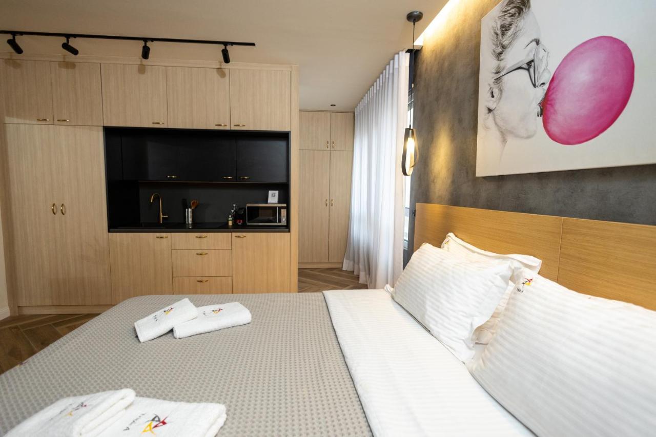 Triple A - Prime Location - Between Monastiraki & Syntagma Square-Free Parking! เอเธนส์ ภายนอก รูปภาพ